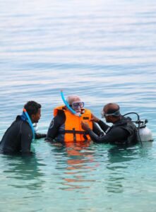 PM goes snorkelling