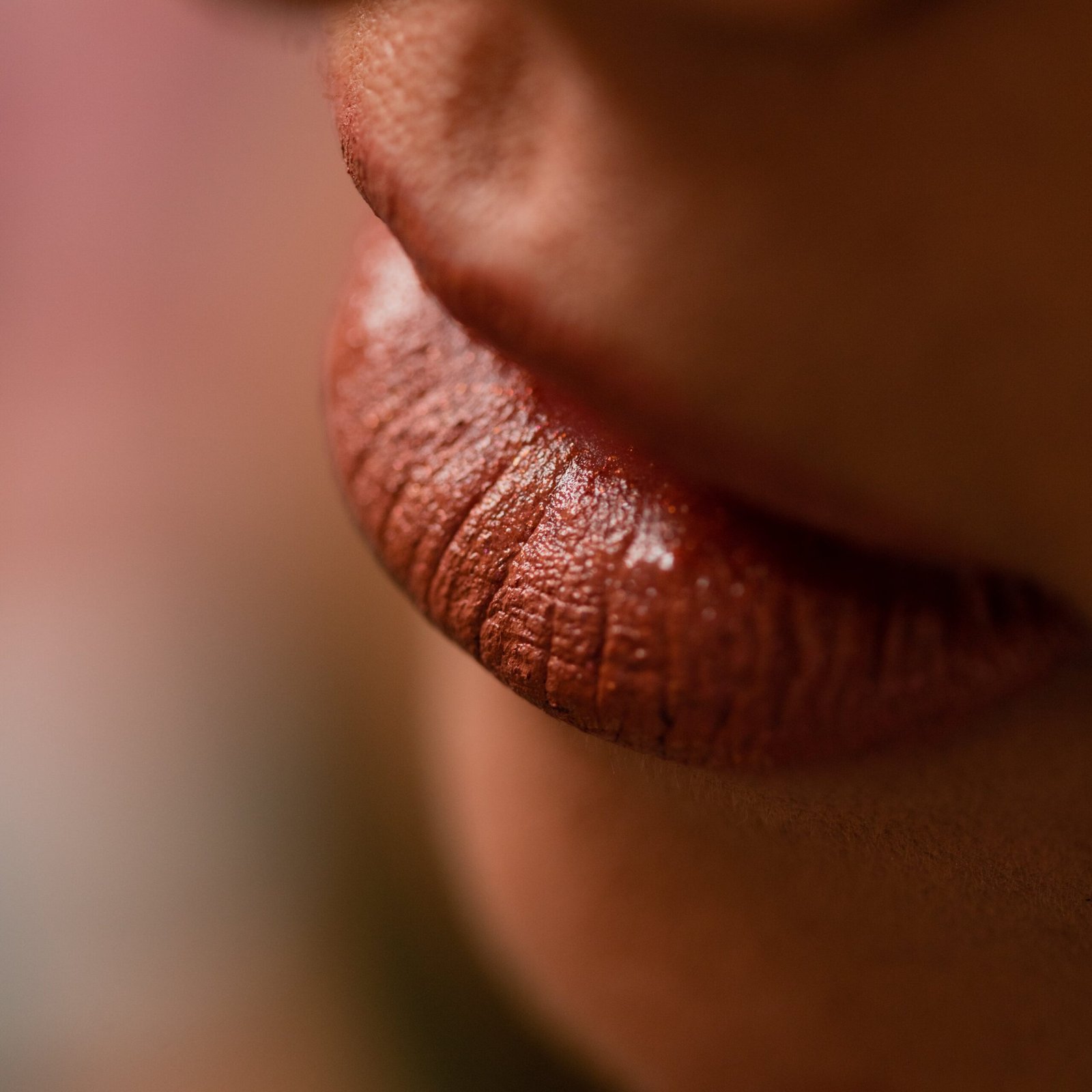 Home  Remedies:  How to take care of lips in winter सर्दियों में होठों की देखभाल कैसे करें?